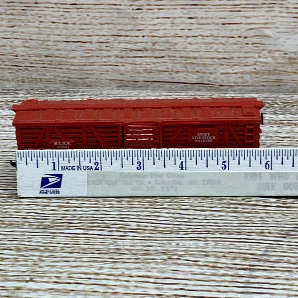 Life-Like HO Scale Red Swift Livestock Express Train Car‎ 72221